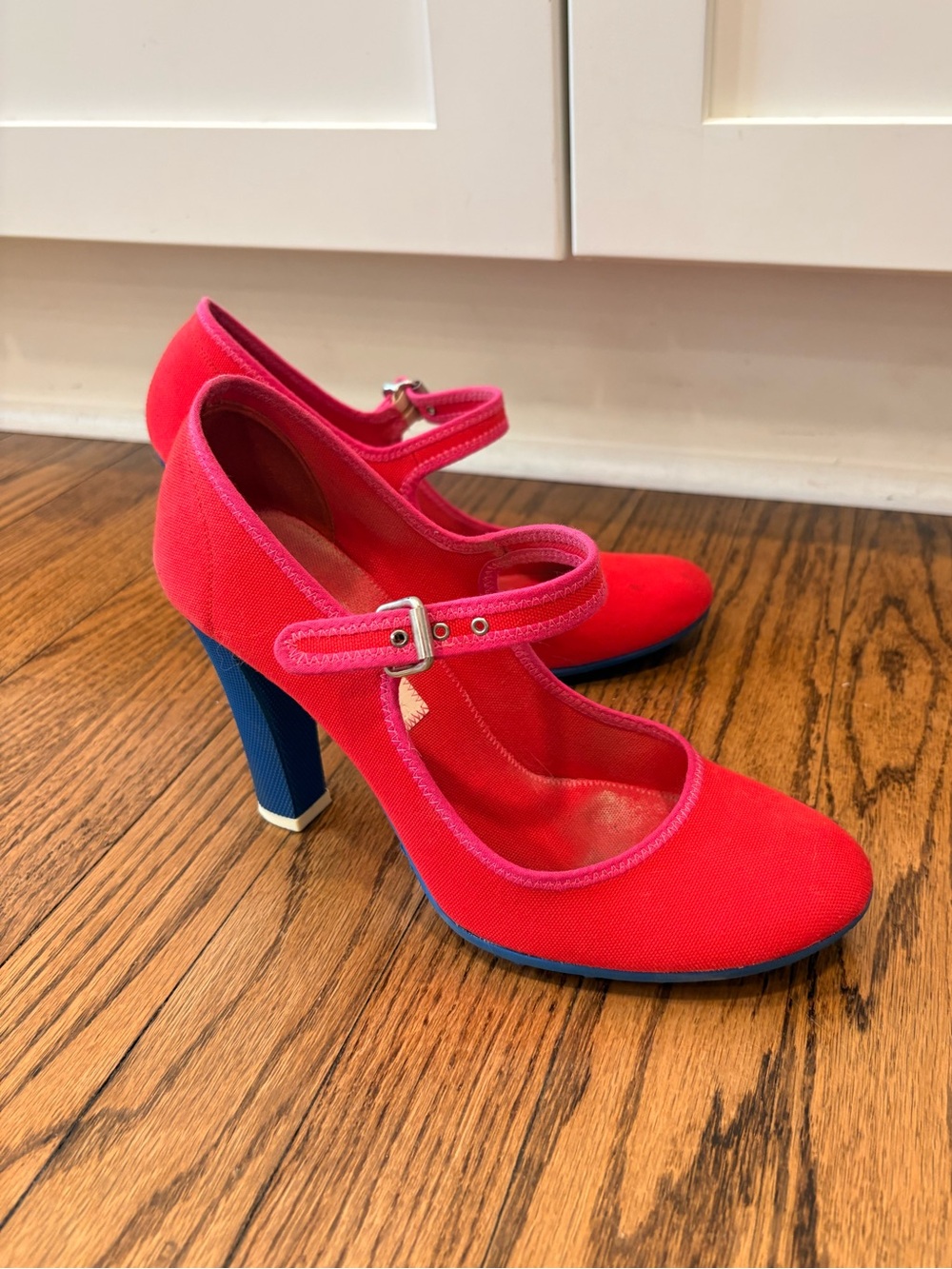 ❤️Marc Jacobs Red Mary Jane Canvas Heels💙